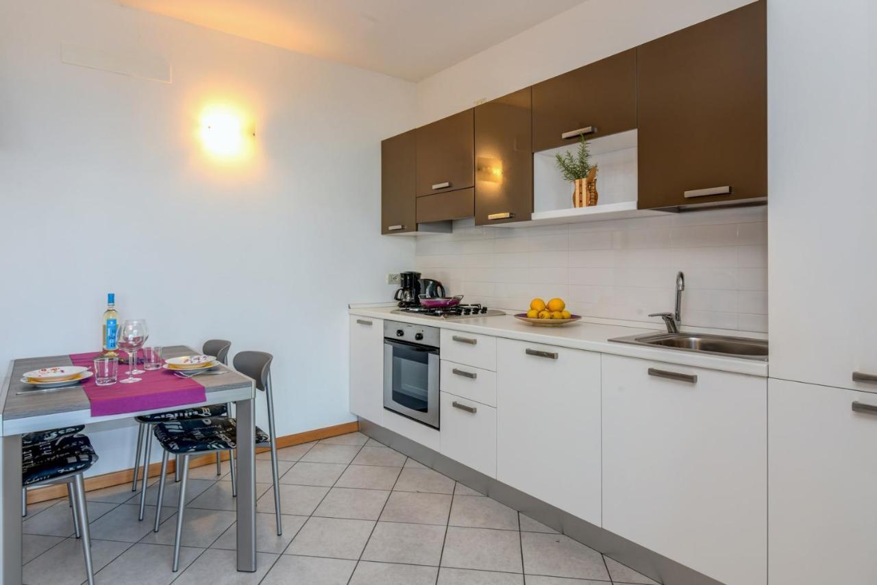 Appartement 6 Happiness à Toscolano Maderno Extérieur photo