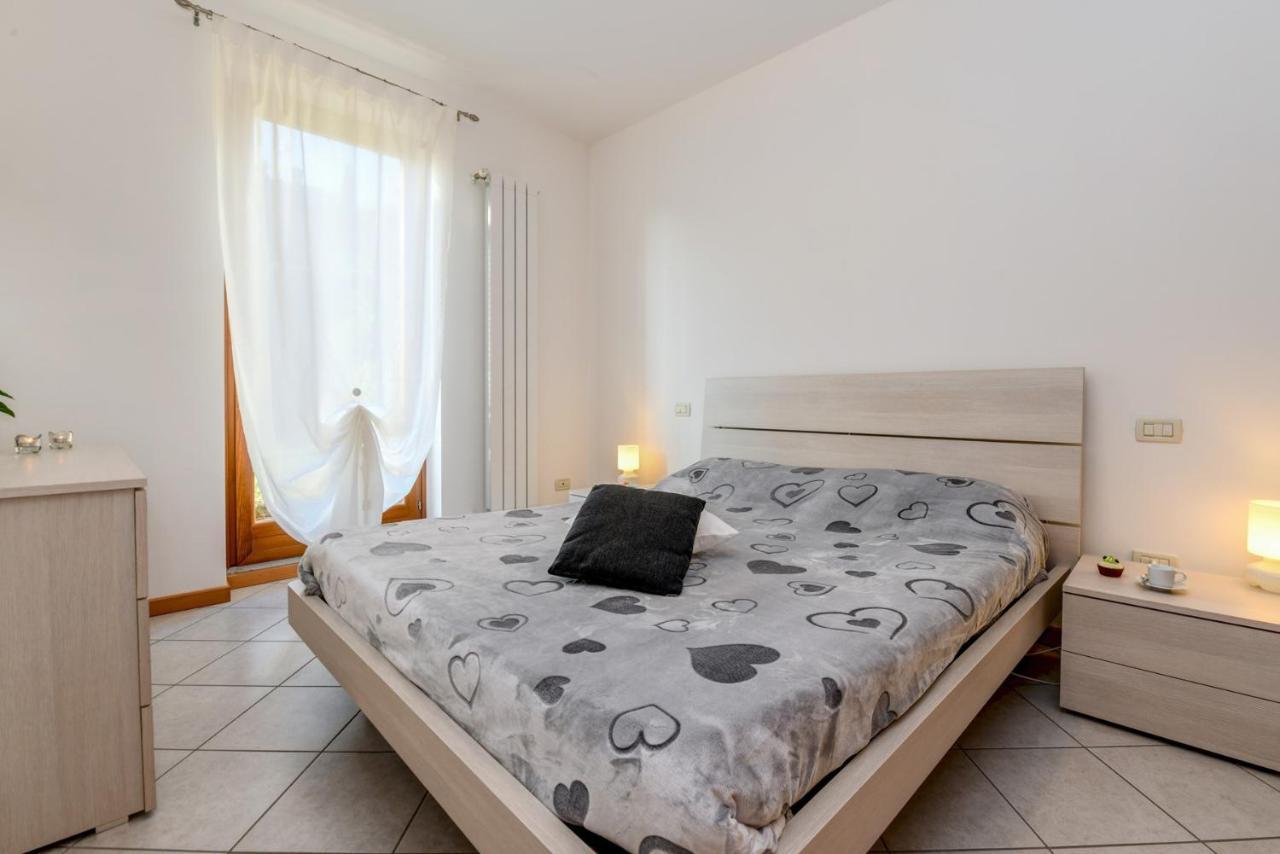 Appartement 6 Happiness à Toscolano Maderno Extérieur photo